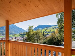 Sky, Nature, Shade, Wood, Tree, Porch, Architecture, Cottage, Biome, Wood Stain