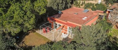 Propiedad, Planta De La Comunidad, Edificio, Ventana, Planta, Árbol, El Terreno Del Lote, Diseño Urbano, Casa, Área Rural