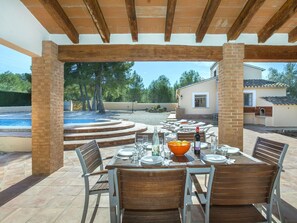 Nuage, Ciel, L'Eau, Mobilier De Jardin, Ombre, Table, Tableau De Plein Air, Chaise, Condominium, Porche