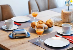 Breakfast meal