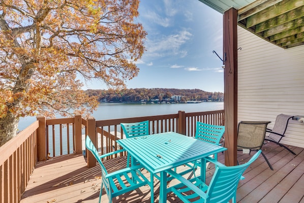 Lake Ozark Vacation Rental | 3BR | 2.5BA | 1,475 Sq Ft | Stairs Required