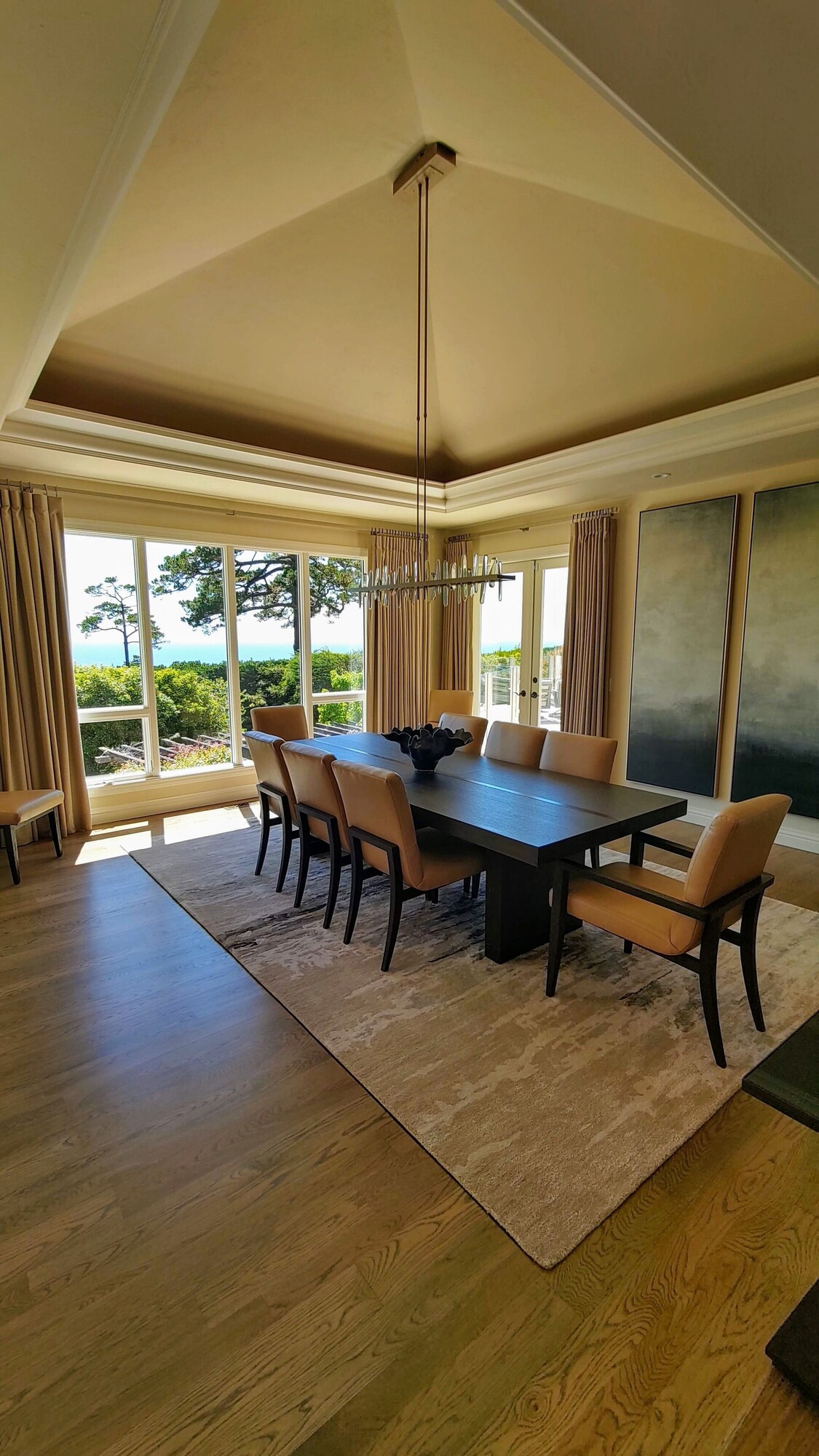 Luxury home in Pebble Beach: Golf Green, BBQ/Pizza Oven, Hot Tub unbeatable view