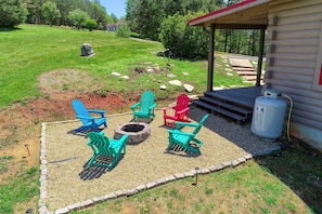 Fire pit for enjoying those cool mountain evenings!