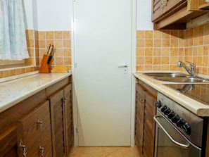 Cabinetry, Building, Property, Sink, Kitchen Sink, Tap, Countertop, Plumbing Fixture, Kitchen, Window
