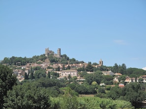 Tree, Vegetation, Human Settlement, Village, Suburb, Mountain Village, Skyline