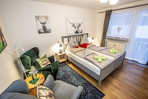 Ferienwohnung 3 Rauschbergblick, 39 m², Erdgeschoss, Balkon, WLAN-Schlafzimmer