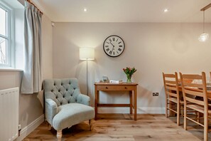 Cedar Cottage  - StayCotswold