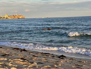 Heart of Sandy Beach!  In the middle of the action without the crowds.  