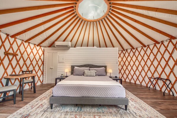 Welcome to Texas Yurt Haus: Longhorn