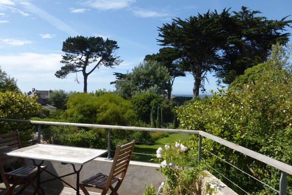 Vue de la maison de vacances [été]