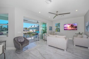 Open Concept Living area 1st Floor