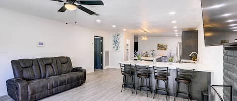 Las Vegas Vacation Rental | 3BR | 2BA | Step-Free Access | 1,407 Sq Ft