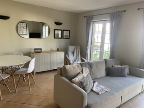 Lounge/diner