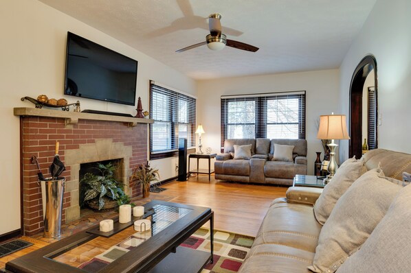 Indianapolis Vacation Rental | 3BR | 2BA | 1,600 Sq Ft | Stairs Required