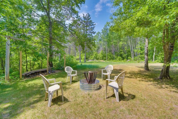 Danbury Vacation Rental | 2BR | 1BA | 760 Sq Ft | 2 Steps Required to Access