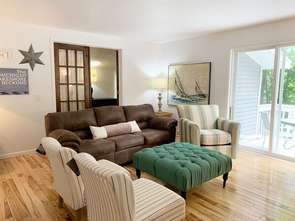 Beautiful space with sliders to the deck