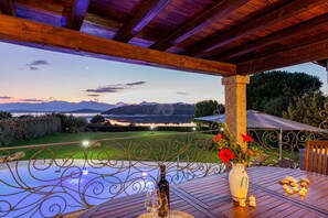 Balcony / Terrace / Patio, Pool
