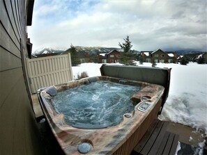 Baignoire à remous extérieure