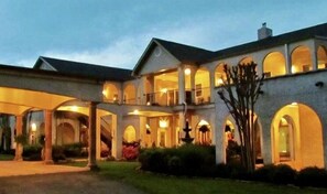 Corner room with a river view and balcony access