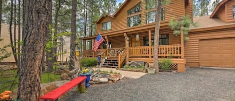 Beautiful Pinetop Lakes Country Club Cabin!