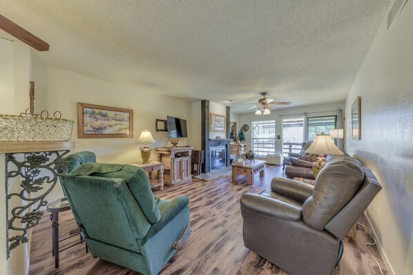 Ruidoso Vacation Rental | 2BR | 2BA | 1,080 Sq Ft | Access Only By Stairs