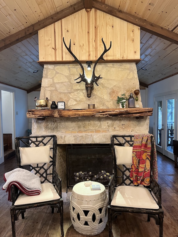Original stone fireplace (non-functional due to insurance purposes) a highlight