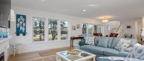 Seating for the whole family - 85 Cockle Drive South Chatham Cape Cod - Ides of Marsh - New England Vacation Rentals