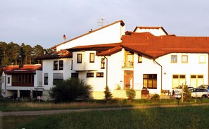 Schwarzwald Sportzentrum Neubulach, (Neubulach), LHS 02666-Rückansicht