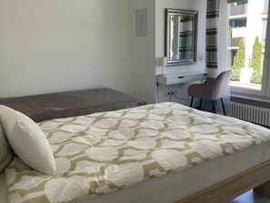 Ferienwohnung 109qm, 4 Schlafzimmer, max 7 Personen-Ferienwohnung Aleksiev am Bodensee