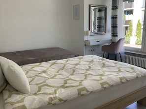 Ferienwohnung 109qm, 4 Schlafzimmer, max 7 Personen-Ferienwohnung Aleksiev am Bodensee