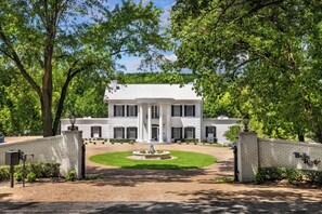 Street view of the mansion