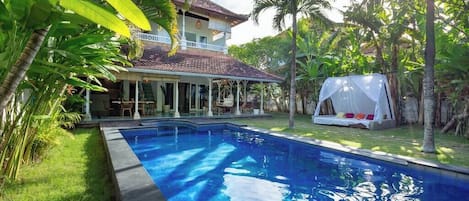Experience your Bali villa stay in the best way with us.