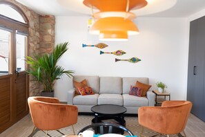 Beautifully decorated living room / Hermosa decoracion en zona de estar 