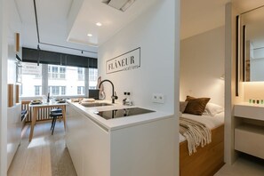 Modern kitchen