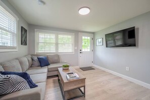 Living Room (1)