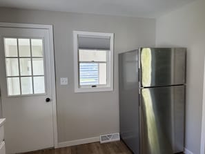 Nice spacious kitchen, with all the amenities needed at your fingertips