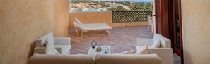 Balcony / Terrace / Patio, Building Exterior