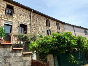 FAÇADE SUD DEPUIS L'IMPASSE