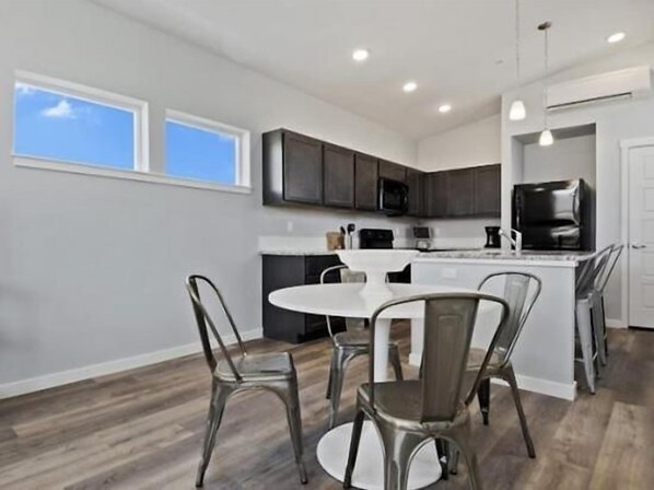 Kitchen Dining Room Area