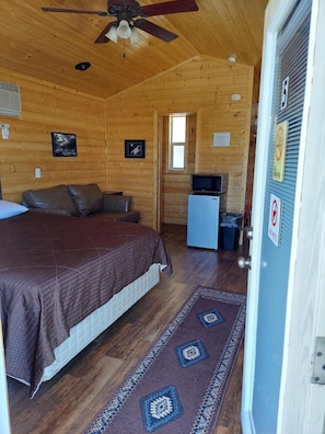 Cabin 5 Entry