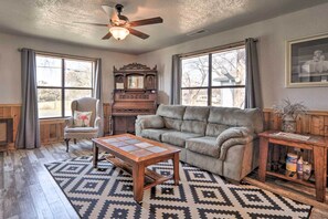 Living Room | Queen Sleeper Sofa