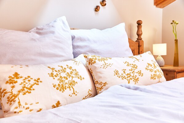 Stilvolle Ferienwohnung, 75qm für 2 Personen am Chiemsee-Schlafzimmer