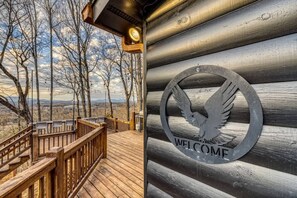 299eaglesnestmtnrd-1159_AuroraHDR-edit