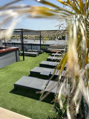 Rooftop pool