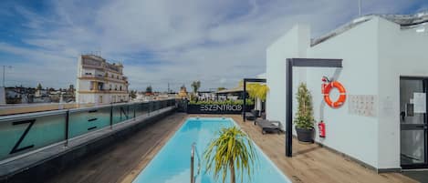 Piscine sur le toit