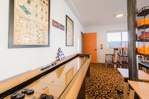 [Game Room] "The game room is awesome"