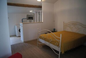 Chambre et salle de bains