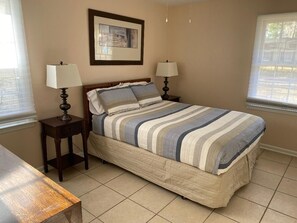 2nd Bedroom - Queen Bed