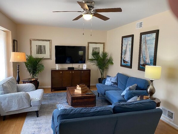 Living Room with flat screen TV