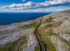 Burren Seaside Lodge, Coastal Holiday Accommodation Available in Ballyvaughan, County Clare